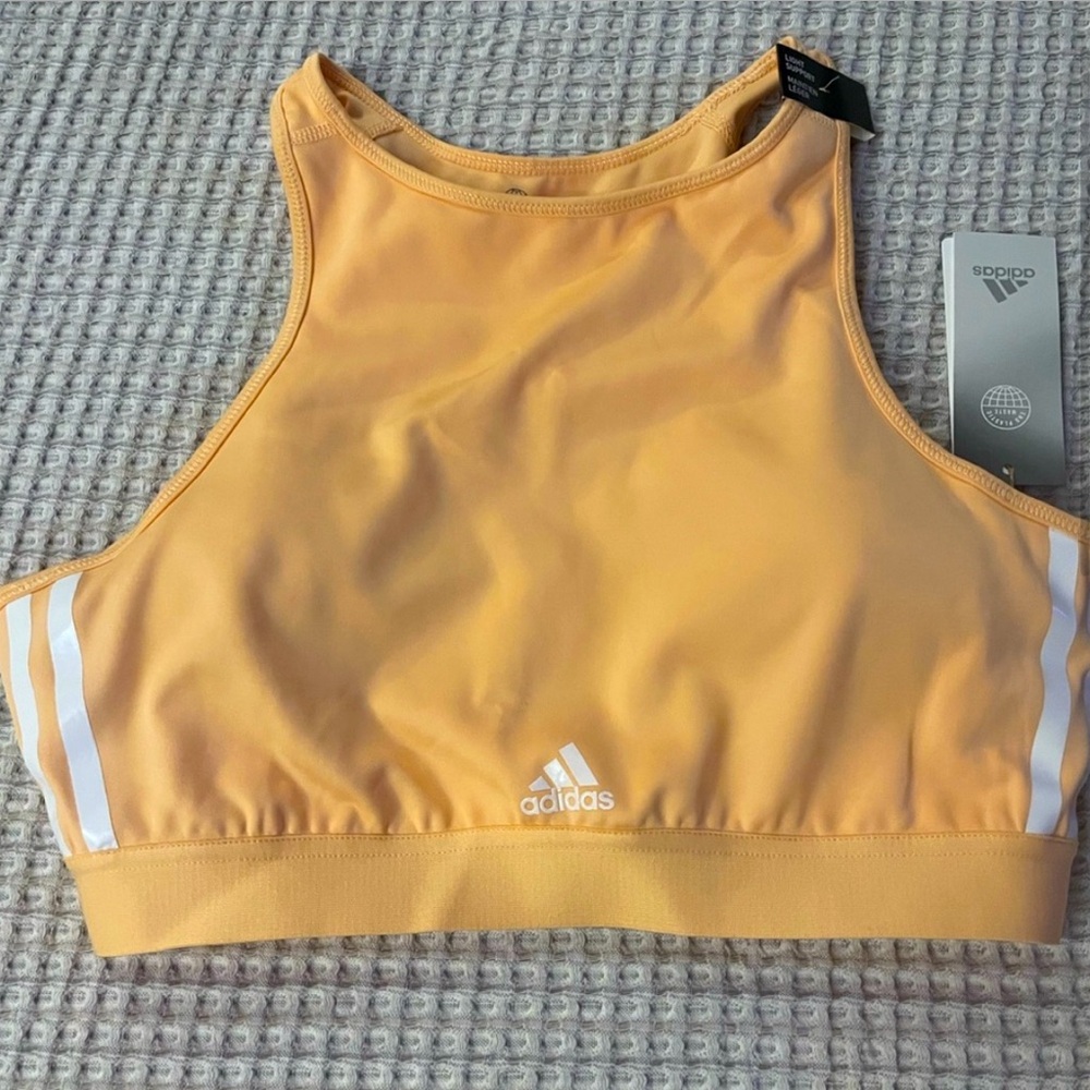 Adidas NWT AeroReady Sports bra  ‎        Sz Small A/B cup